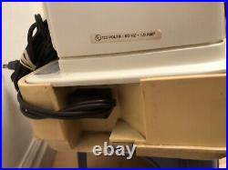 Singer Touch And Sew Zig Zag Sewing Machine Model 636with Foot Pedal + Carry Case