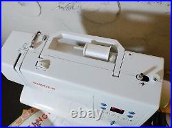 Singer Touch & Sew 7466 Sewing Machine 120 Stitch with Case, Pedal & Manual