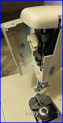Singer Touch Sew Machine Sewing Vintage Model Zig Zag And Case Works Well Vtg