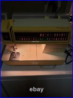 Singer Touch Tronic 2001 Memory Sewing Machine With Case