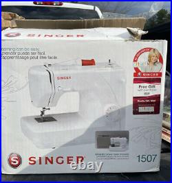 Singer White Sewing Machine 1507 Manual Foot Switch WithBox