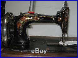 Vintage Cast Iron Hand Crank Sewing Machine With Original Wooden Carry Case