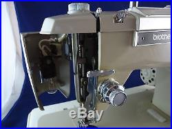 VINTAGE HEAVY DUTY BROTHER ECHELON 891 Model C SEWING MACHINE IN CARRY CASE