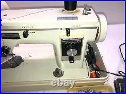 VTG Bradford Zig Zag Sewing Machine Model W. T. G. #650 WithEXTRAS And carry case