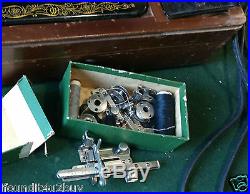 Vintage 1949 Singer Sewing Machine s/n 6843627 & Dome Carrying Case