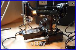 Vintage 222K Singer Featherweight Sewing Machine, Carry Case & Accessories