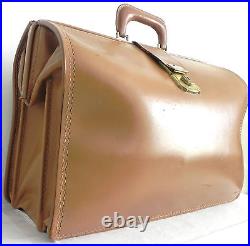 Vintage Attorney/Doctor /Commuter Brief Case Leather Carrying Bag Large Brown