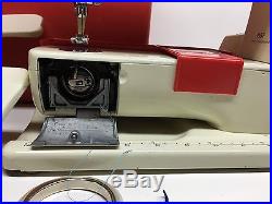 Vintage Bernina 807 Switzerland Sewing Machine In Carry Case