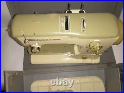 Vintage Bernina Record Type 530 Sewing Machine with Storage Carrying Case