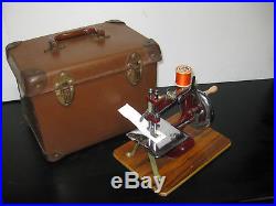 Vintage Essex English Made Cast Iron Hand Toy Sewing Machine With Carry Case