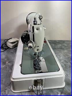 Vintage New Home Janome Paragon Heavy Duty Sewing Machine WithCarry Case