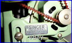 Vintage SINGER SEWING MACHINE RFJ8-8 With CARRYING CASE Jadeite Green