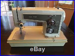 Vintage Sears Kenmore Sewing Machine With Carrying Case & Pedal 158 14300 WORKS