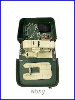 Vintage Sewing Machine BERNINA RECORD 730 w Original Carrying Case + Accessories
