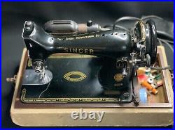 Vintage Singer 99K Electric Sewing Machine with carry case Working