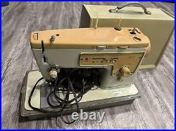 Vintage Singer Stylist Model 413 ZigZag Sewing Machine In Carry Case 1974 Works