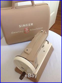 Vintage Singer sewhandy 40 k in original plastic carry case and box