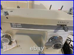 Vintage White Deluxe Zig Zag Sewing Machine with Carrying Case Portable