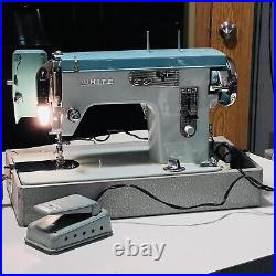 White 1265 Sewing Machine Zig Zag Stitcher Bleu Turquoise With Pedal, Case. WORKS