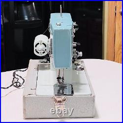 White 1265 Sewing Machine Zig Zag Stitcher Bleu Turquoise With Pedal, Case. WORKS