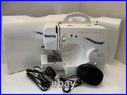 White Quilter's Sewing Machine 1740 With Foot Pedal And Hard Case