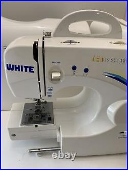 White Quilter's Sewing Machine 1740 With Foot Pedal And Hard Case