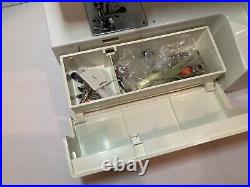 White Sewing Machine Heavy Duty Model 1919 Embroidery Dressmaking with Box Manual