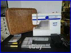 White Zig Zag Sewing Machine Classic 212 with foot pedal Carrying Case & Key Locks